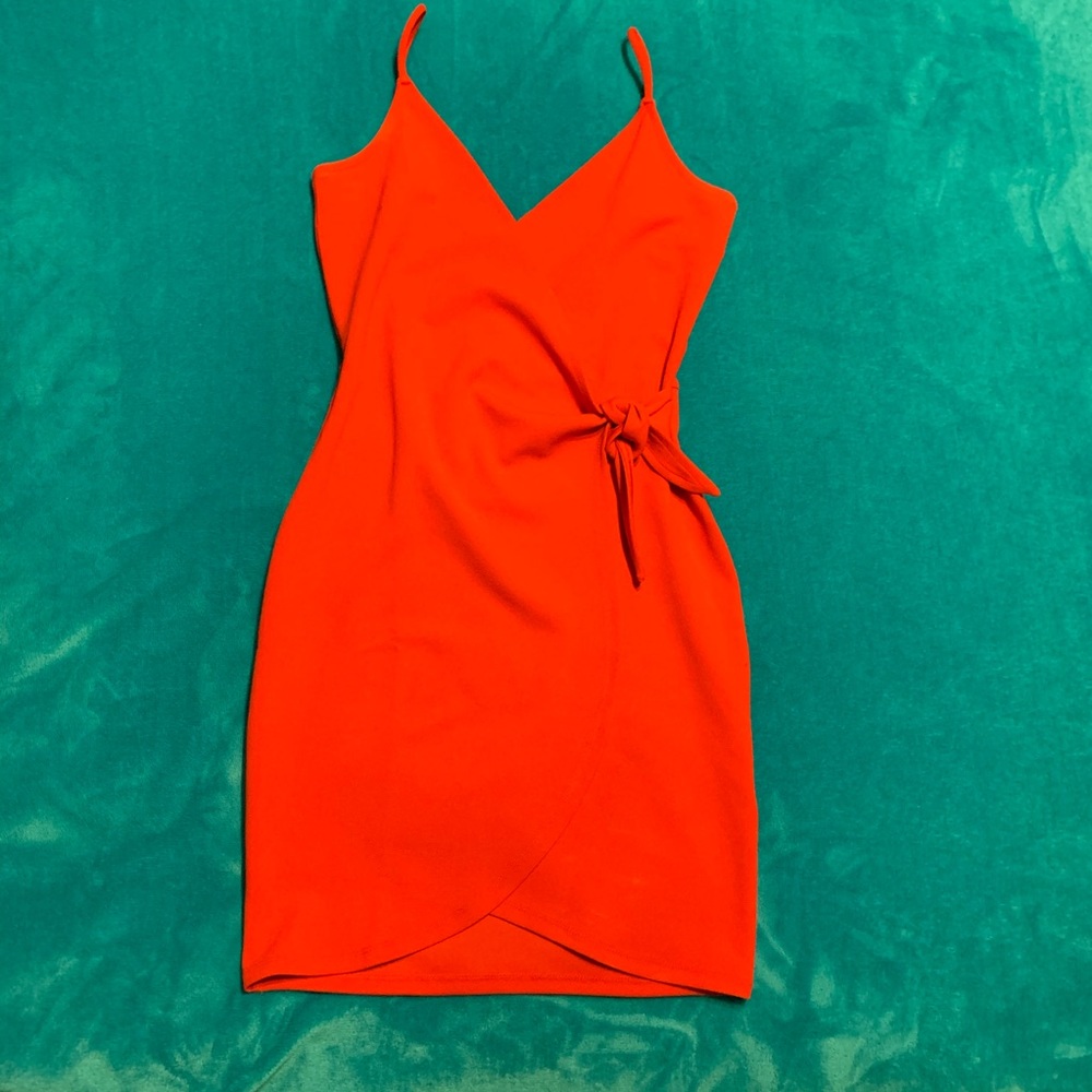 H&M red sleeveless dress